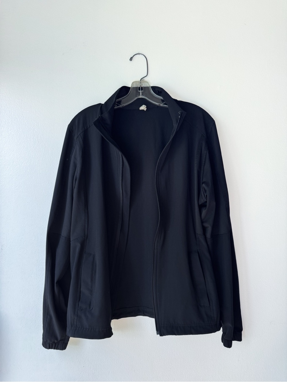 GAIAM Black Women's Zip Up Jacket / Windbreaker - Medium